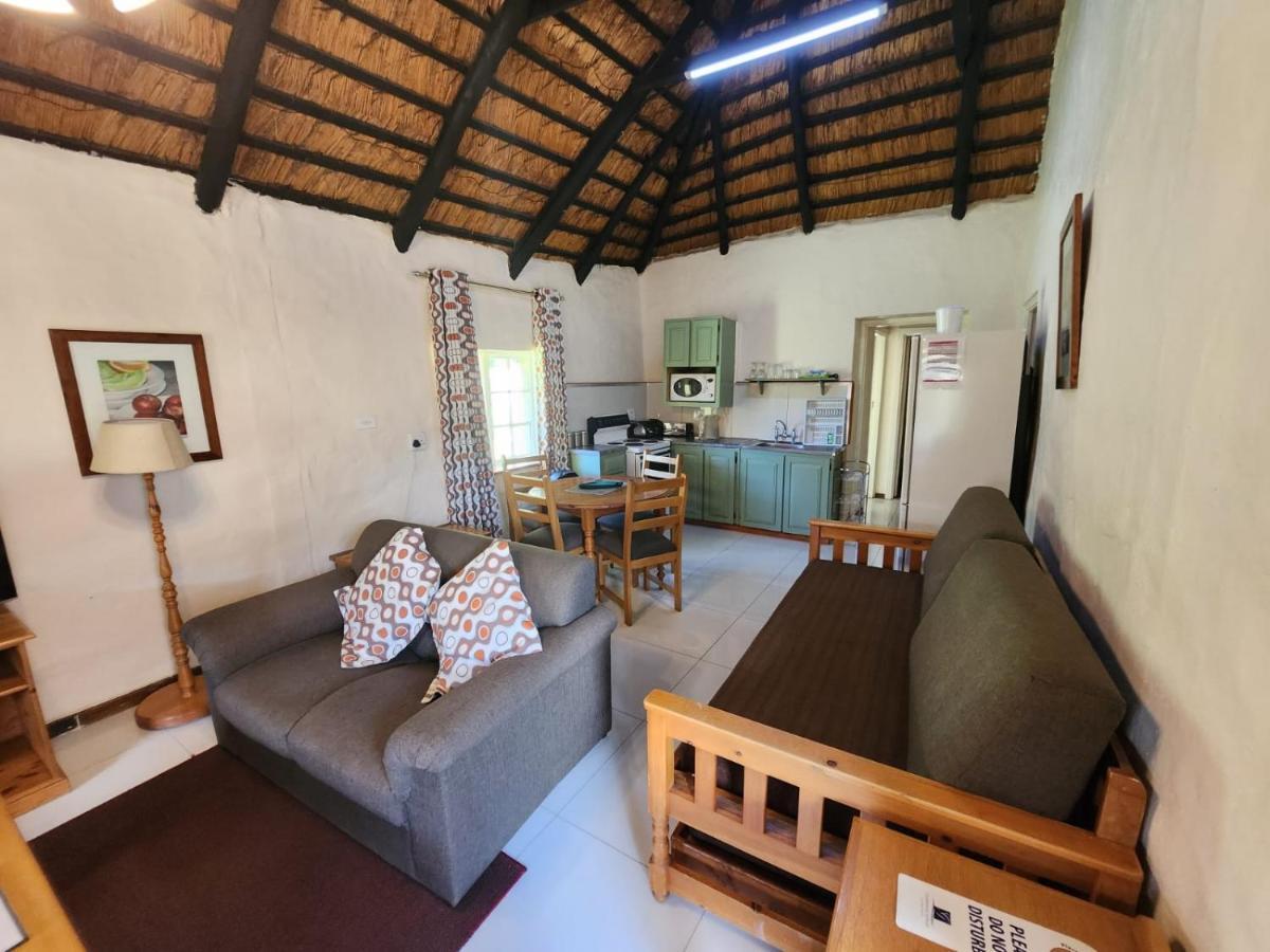 Gooderson Leisure Mountain View Cottages Self Catering And Timeshare Resort Дракенсберг Гардън Екстериор снимка